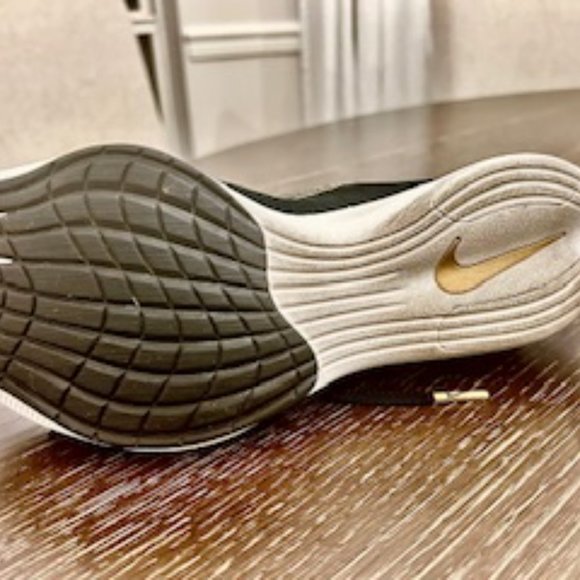 Nike ZoomX Vaporfly Next% 2 Womens size 8 - Picture 8 of 16